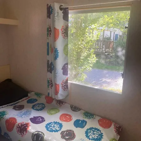 Camping 3 Etoiles - Piscine - Ccafeff *