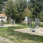 Zecamping 3 Etoiles Chiens Acceptes Salle Fitness Piscine Couverte Saint-Julien-des-Landes