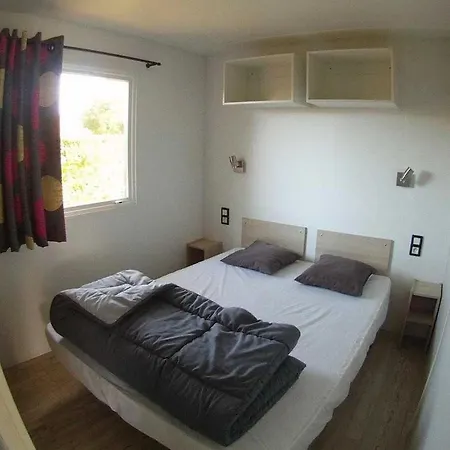 3 Etoiles - Piscine - Ccafeff