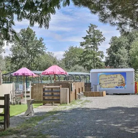 مكان تخييم 3 Etoiles - Piscine - Ccafeff