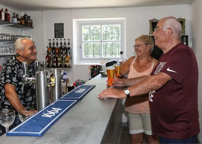 3 Etoiles - Piscine - Ccafeff * Saint-Julien-des-Landes