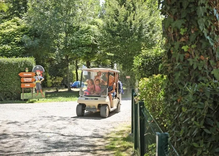 3 Etoiles - Piscine - Ccafeff