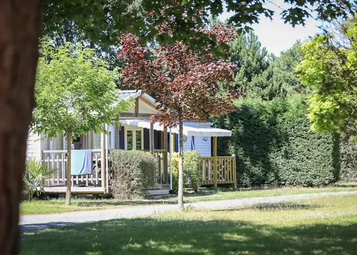 Кемпинг Zecamping 3 Etoiles Chiens Acceptes Salle Fitness Piscine Couverte Saint-Julien-des-Landes