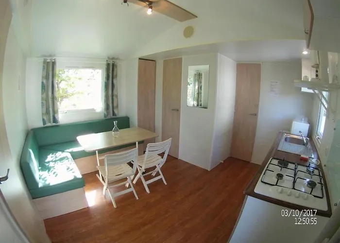 3 Etoiles - Piscine - Ccafeff Camping