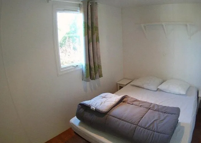 Parque de Campismo 3 Etoiles - Piscine - Ccafeff *