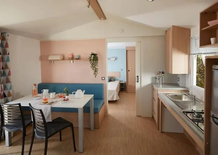 Camping 3 Etoiles - Piscine - Ccafeff